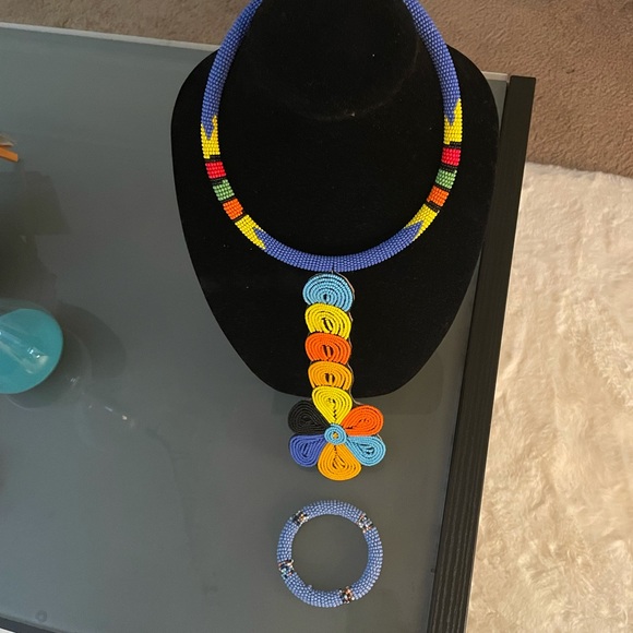 Beautiful Handcrafted Jewelries from Kenya - Picture 3 of 7